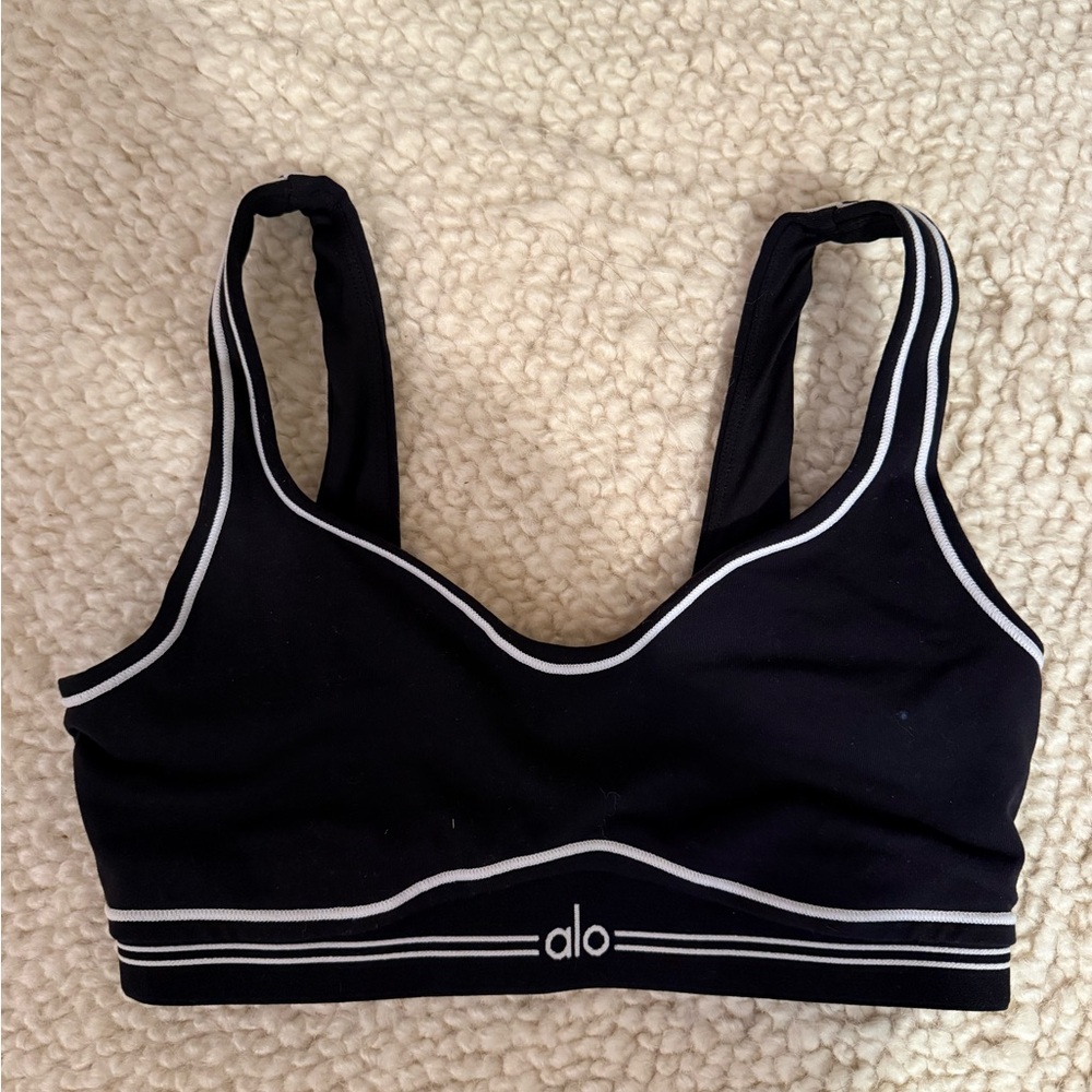 ALO Yoga Airbrush Heart Throb Sports Bra - Black